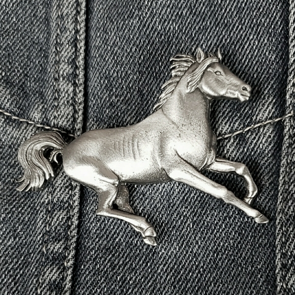 Jonette Jewelry Jewelry - Vintage JJ Horse Pin/Brooch (Large)